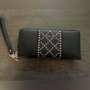 New Michael kors wristlet wallet